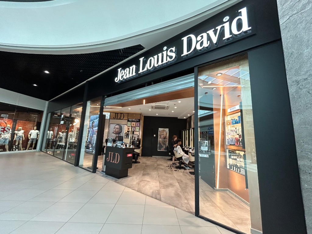 Salon Jean Louis David — façade centre commercial
